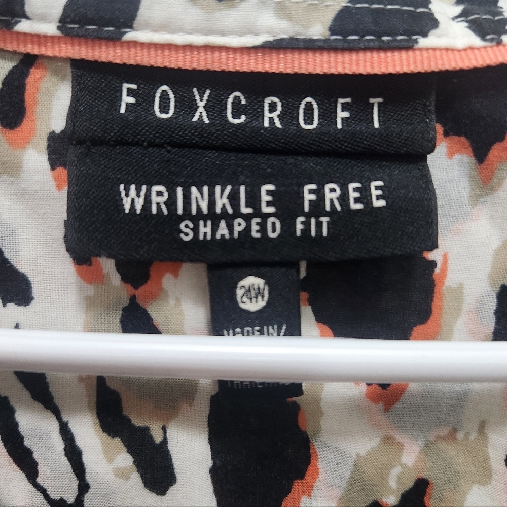 Foxcroft Animal Print Button-Down Shirt Wrinkle Free Shaped Fit Plus Size 24W - Picture 4 of 6
